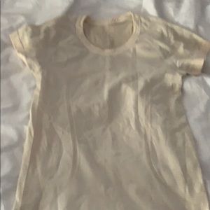 Lululemon swiftly tech short sleeve crew